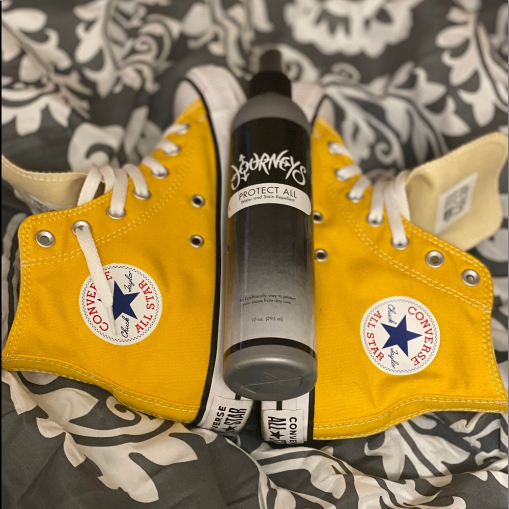 High Top Yellow Converse 🌼